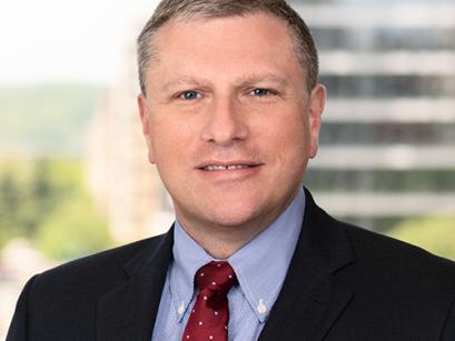 Steven Dube Headshot